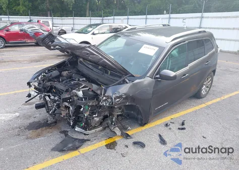 2017 Jeep Cherokee Latitude 4X4 из США, поврежденный, VIN 1C4PJMCS7HW509835